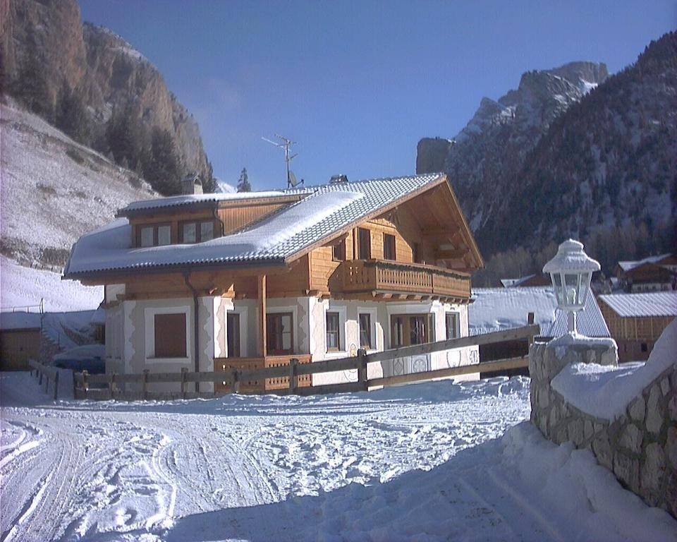 Garni La Majon Hotel Selva di Val Gardena Exterior photo