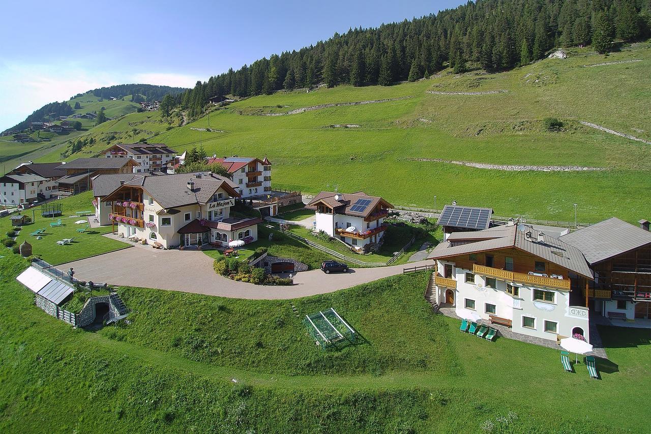 Garni La Majon Hotel Selva di Val Gardena Exterior photo